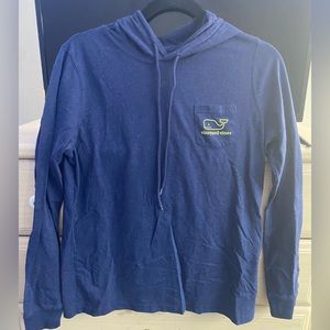 Vineyard Vines blue light sweater with hood